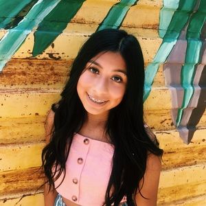 Meet your Posher, Melissa